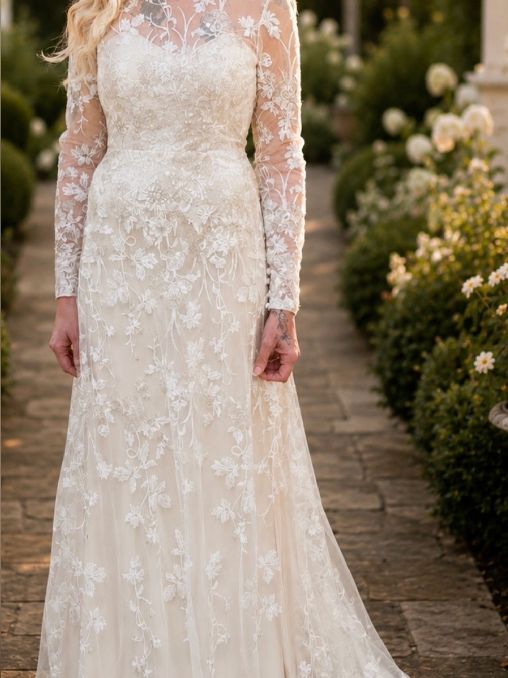 Anne Barge Eaton Wedding gown new with tags unaltered